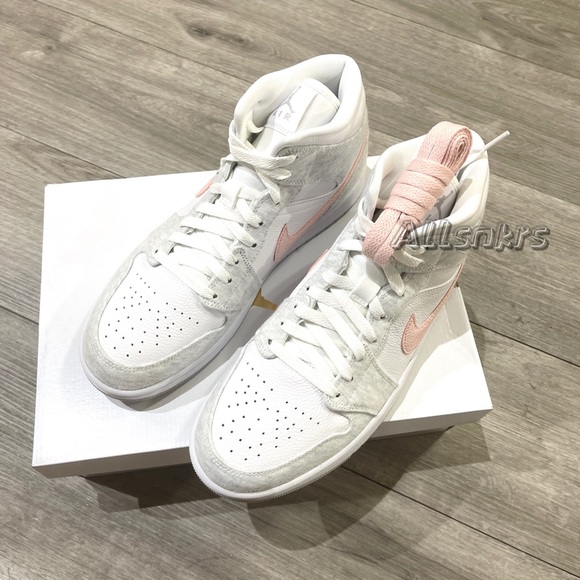 Air Jordan 1 Mid Light Iron Ore - Picture 3 of 6